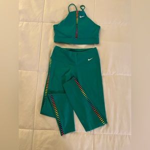 NIKE RAINBOW LADDER SPORTS BRA AND LEGGINGS SET SIZE SMALL NEVER WORN